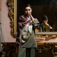 Elizabetta vs. French Scarf