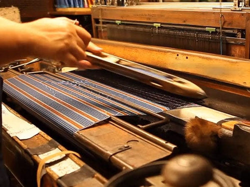 ancient wooden looms for grenadine fabric