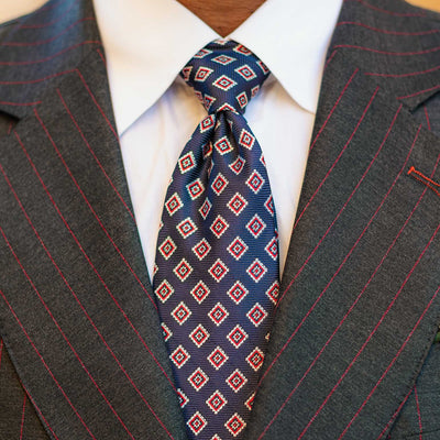 Luxury handmade Italian silk tie for suits
