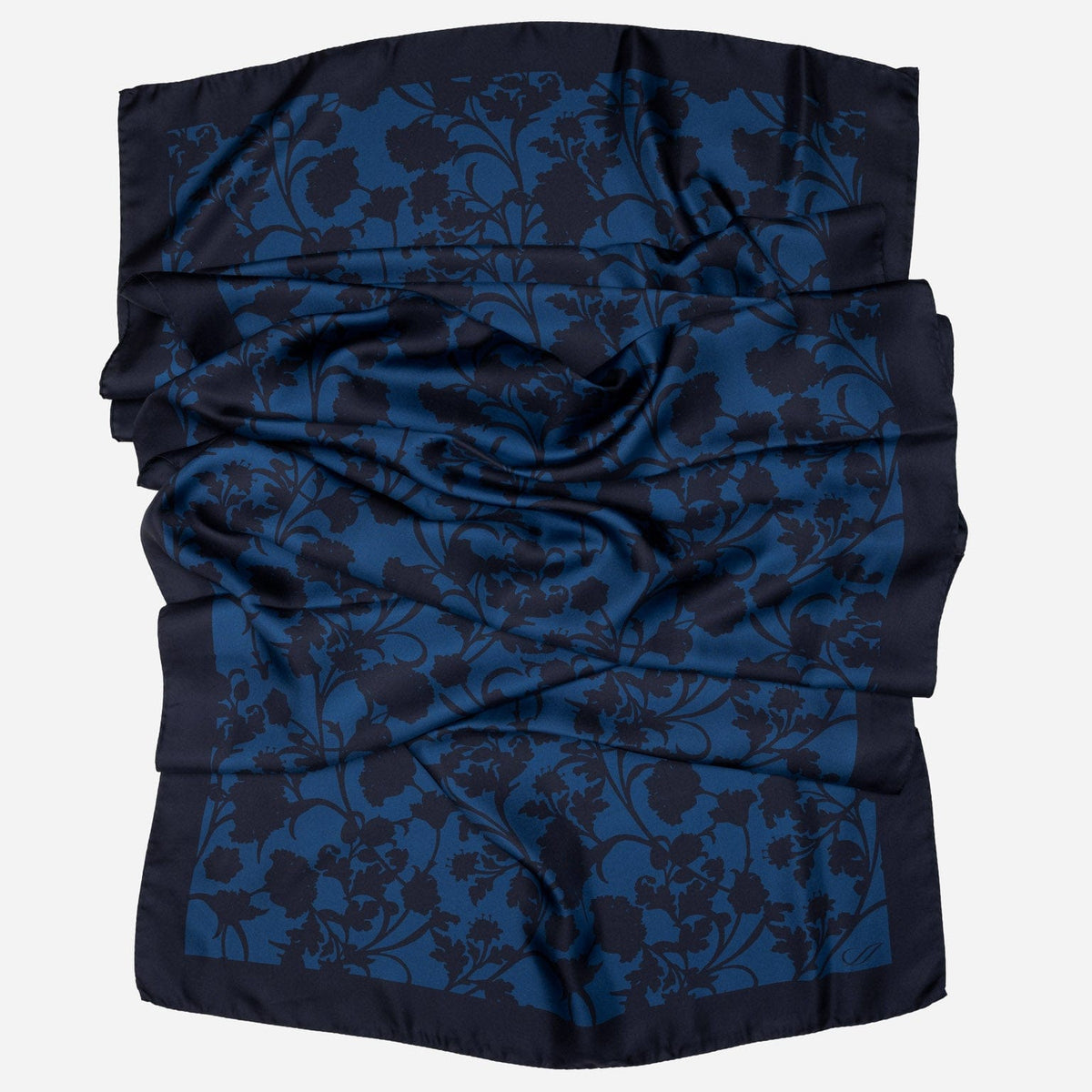Regina – Schalstola aus Seide – Mitternachtsblau