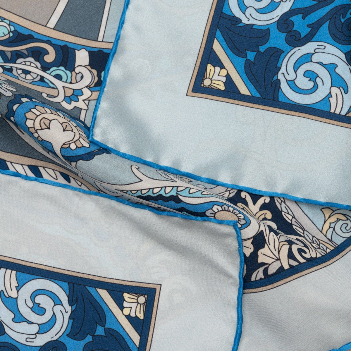 Women&#39;s Blue Silk Square Scarf
