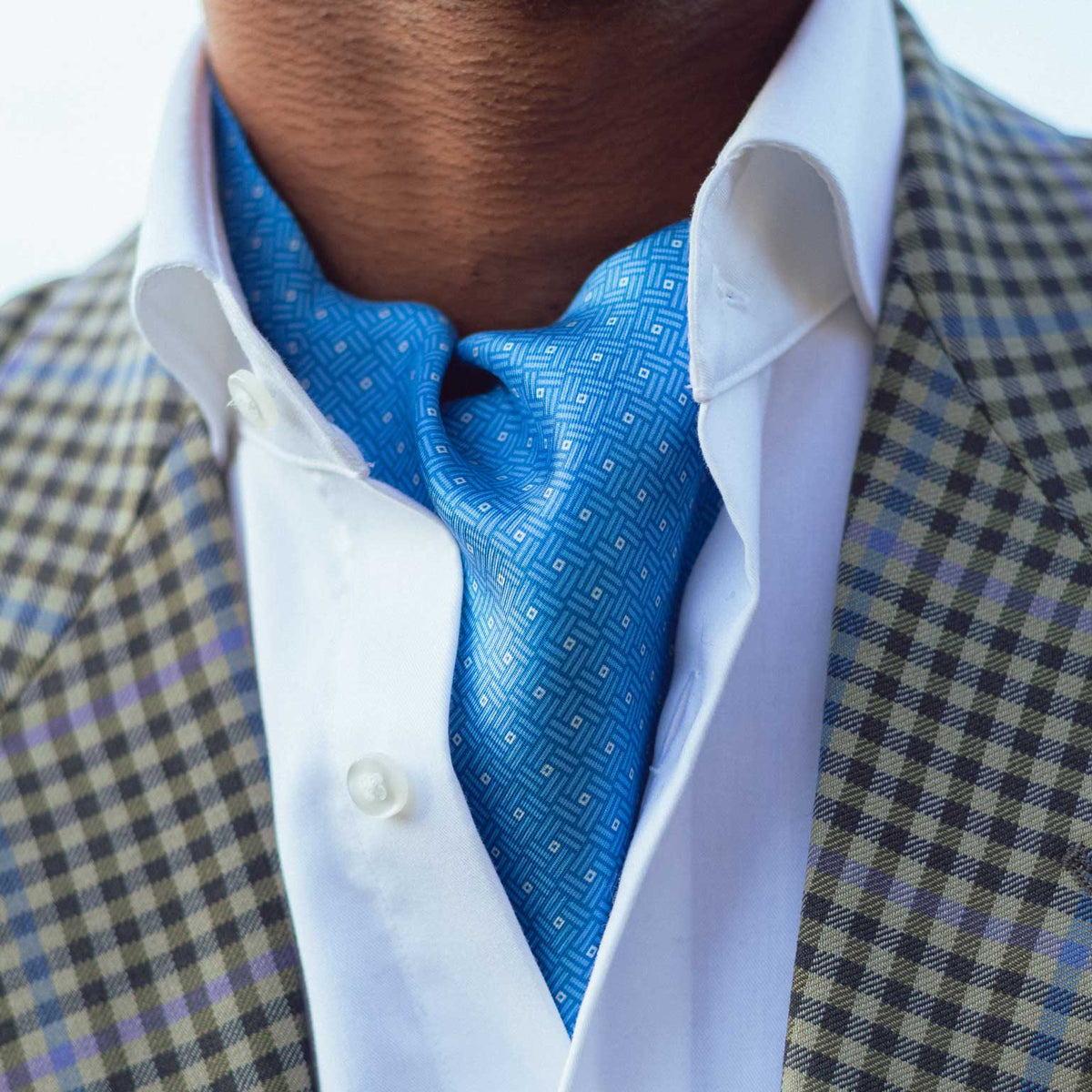 Blue silk ascot cravat made in Italy