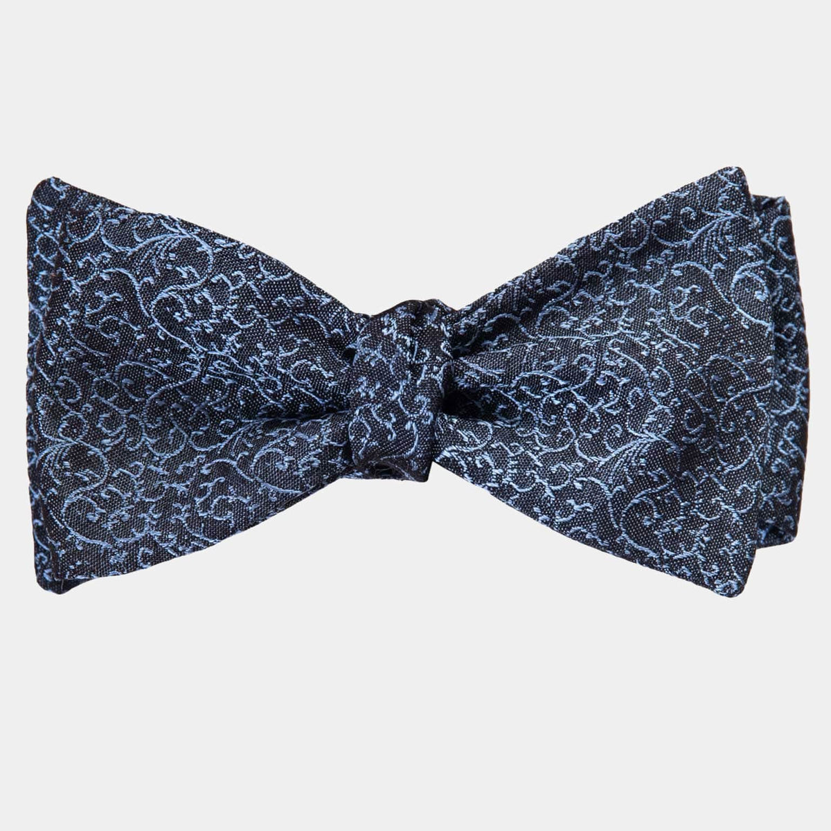 Men&#39;s Italian Silk Bow Tie - Ice Blue