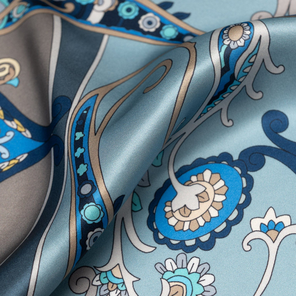Women&#39;s Blue Silk Square Scarf