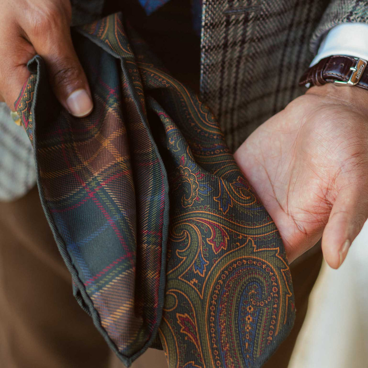 Double sided madder silk pocket square