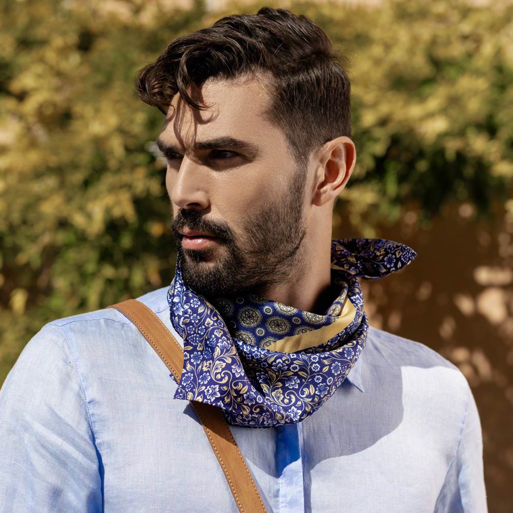 How to Tie a Neckerchief and Ways to Wear it for Men - Elizabetta