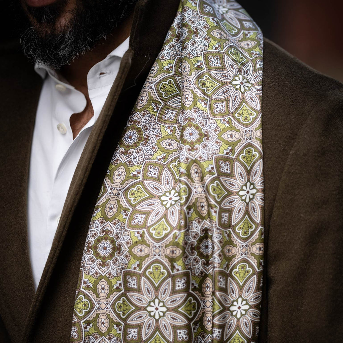 Men&#39;s olive green handmade Italian silk wool reversible scarf