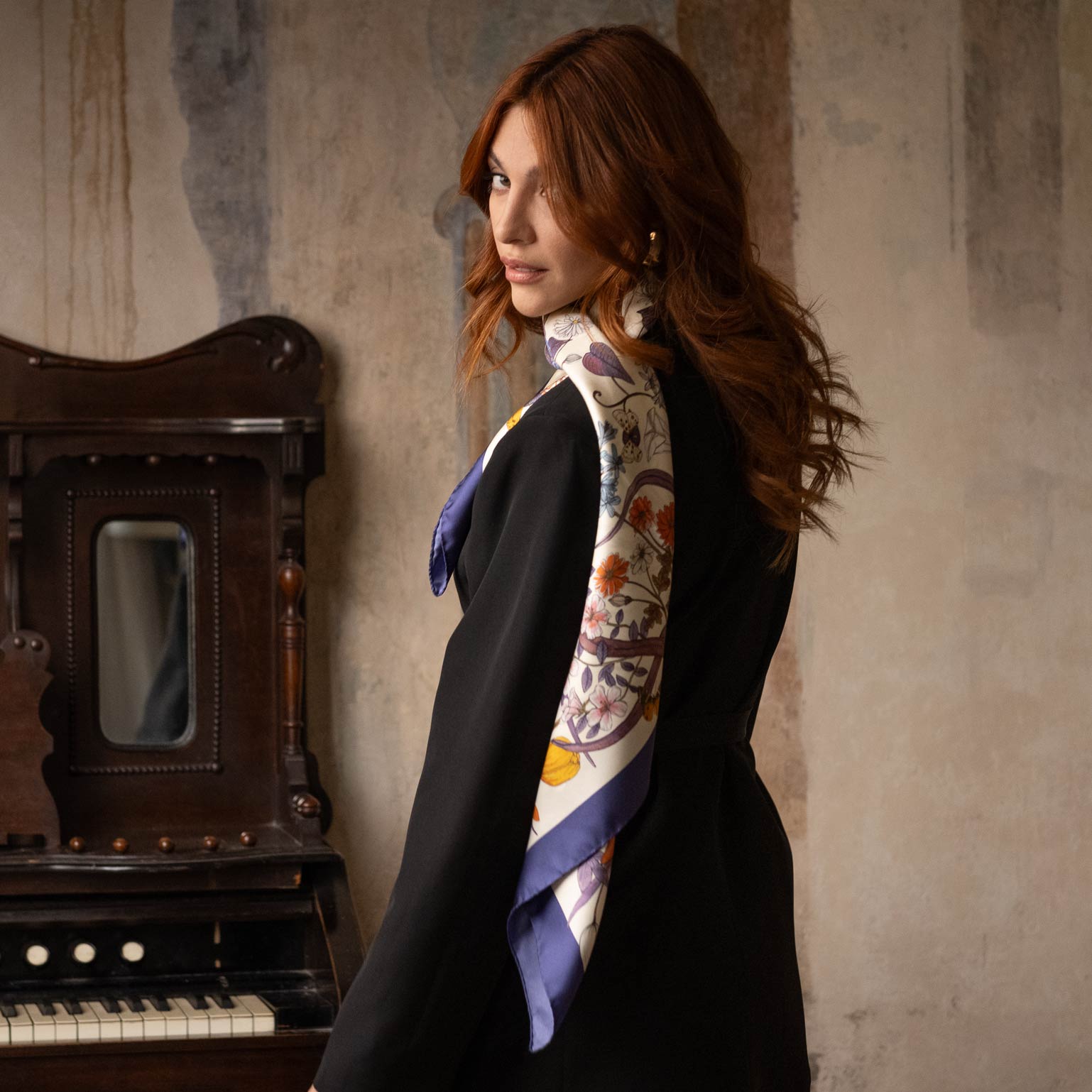 Foulard En Soie Viviana - Motif Rayé Multicolore - Occasion Bon état Général