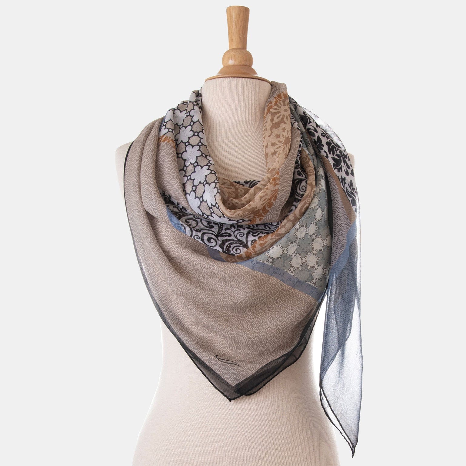LARGE SQUARE SCARF SUNDAY BEST main image 0
