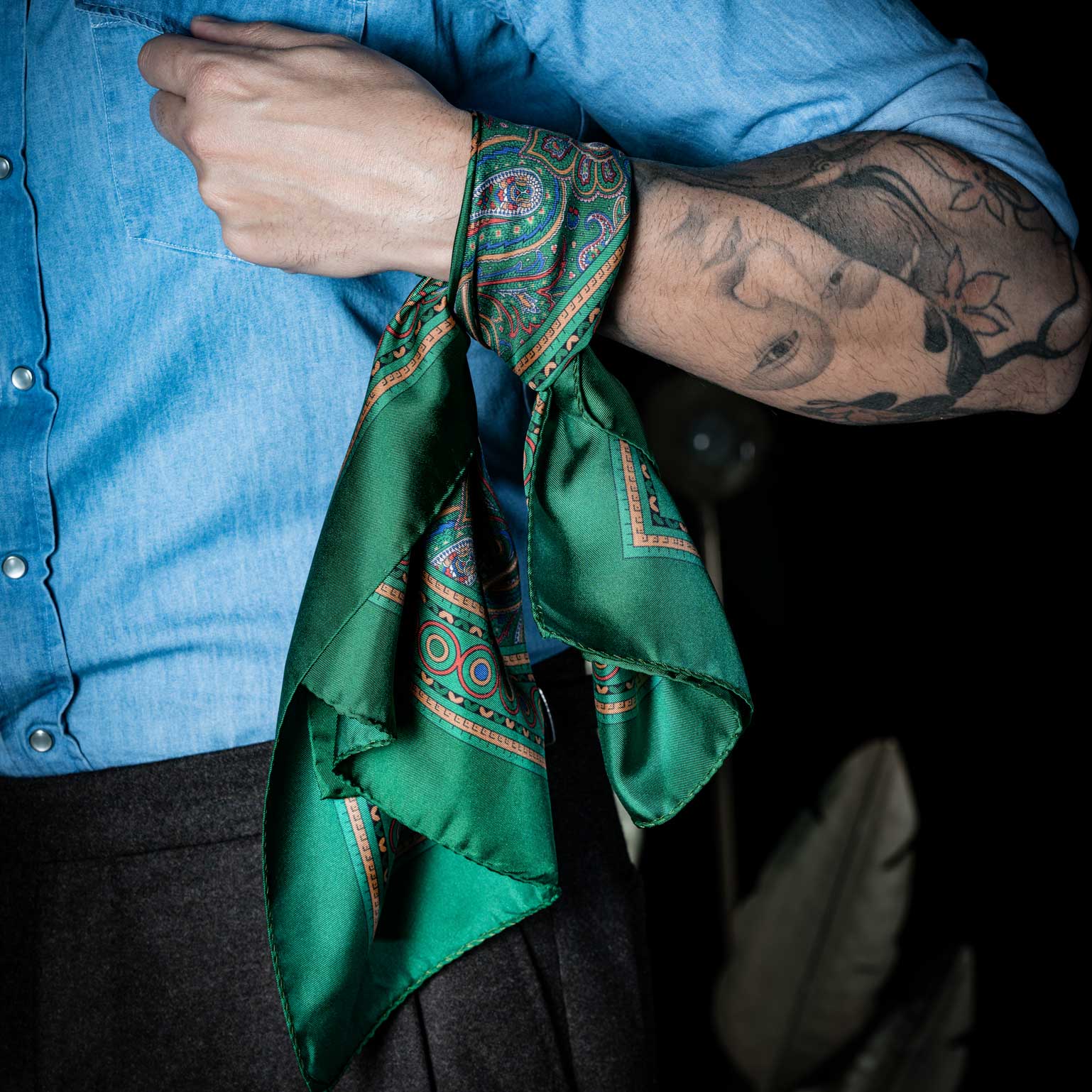 Elizabetta Mens Green Silk Neckerchief - Made in Como Italy